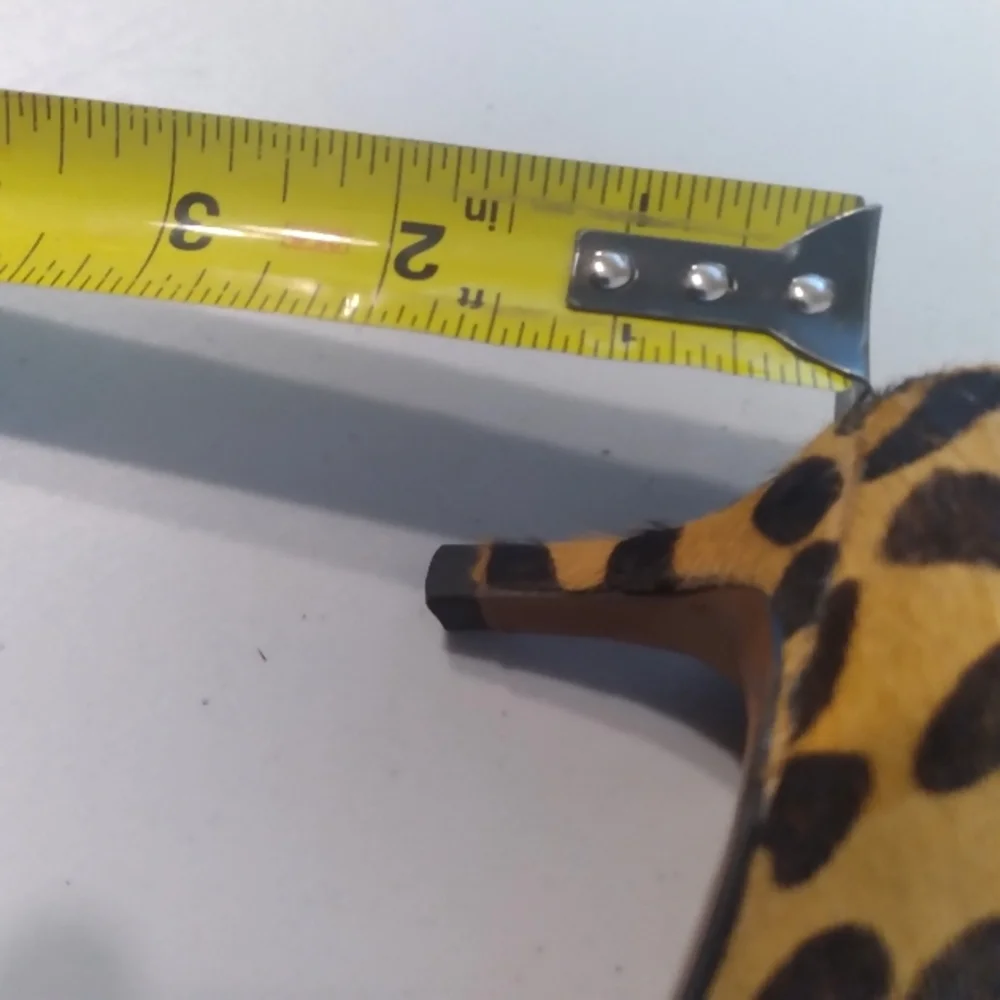 Banana Republic Leopard Print Calf Hair‎ Kitten Heel Pumps 7.5